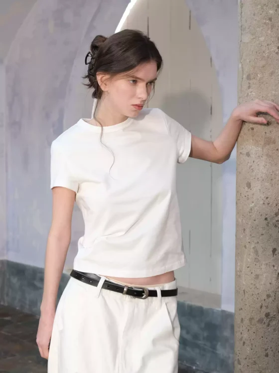 Pure cotton T-shirt for women with straight shoulders