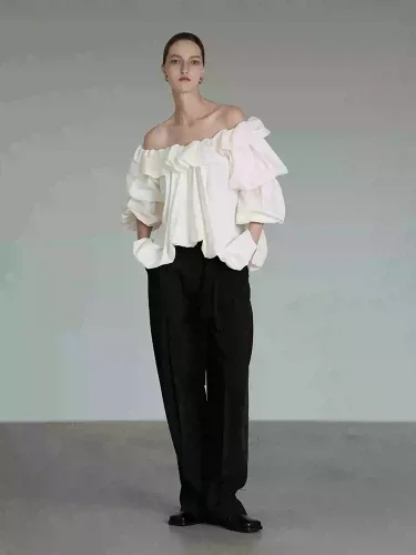 French one-shoulder lantern-sleeved shirt