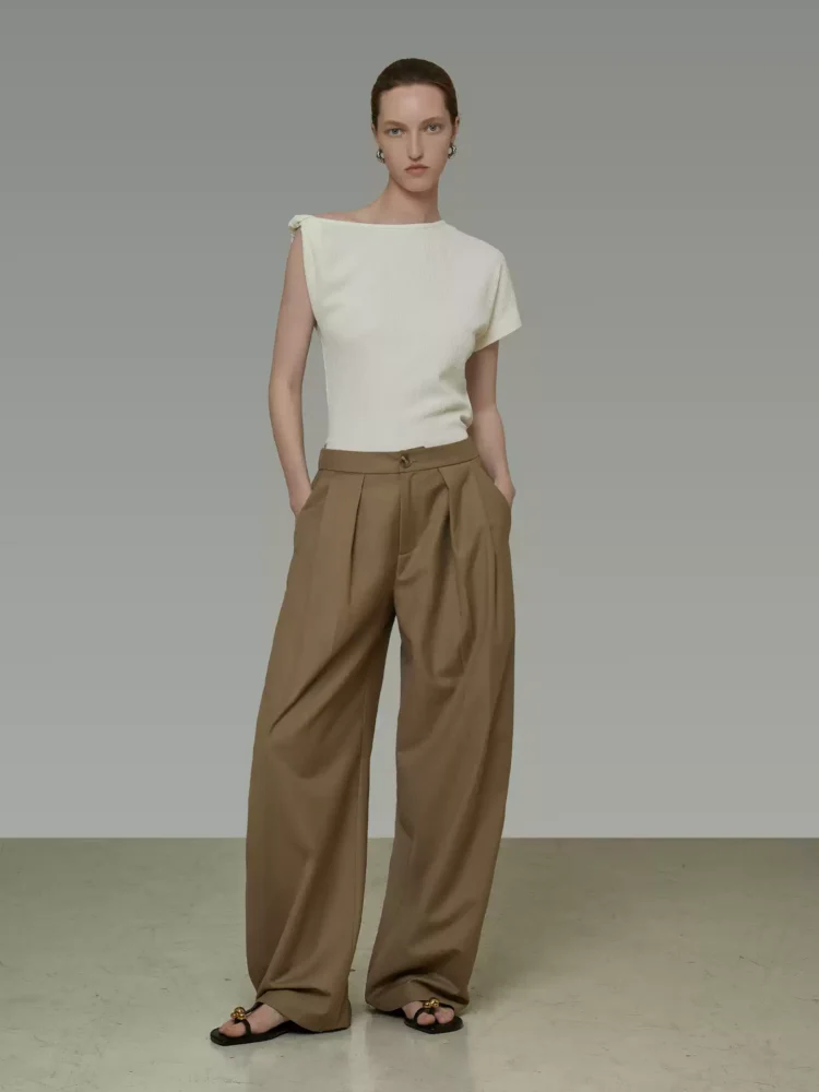 Loose pleated wide-leg pants for women