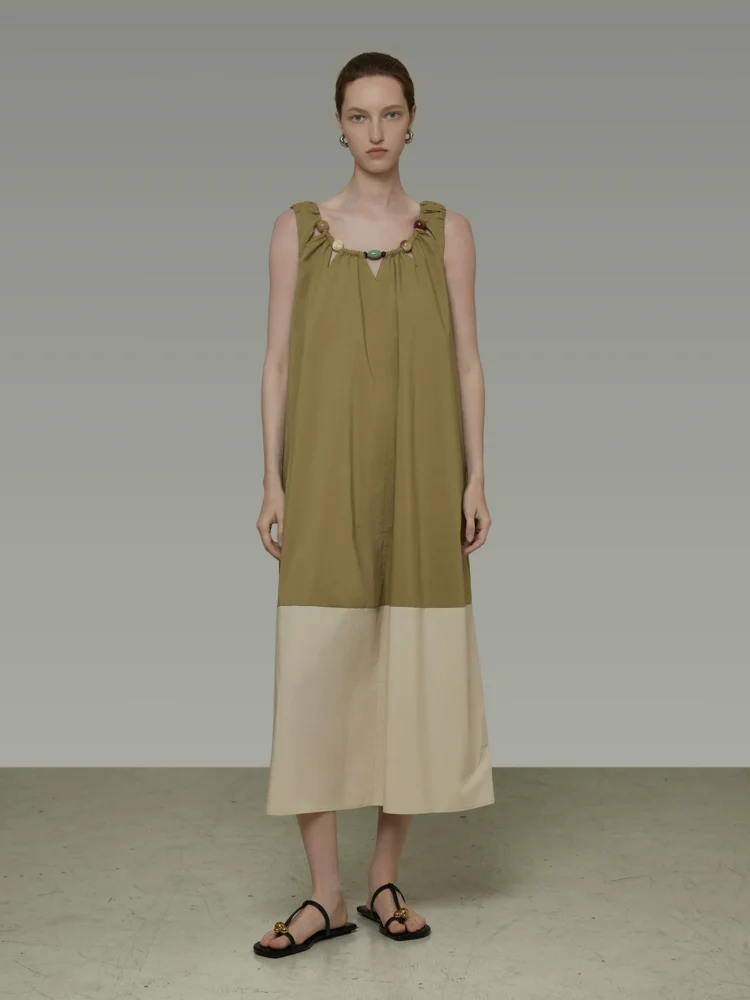 A color-blocking and patchwork halter dress for women