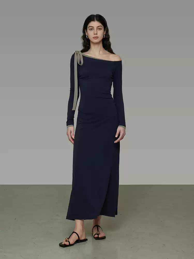 A new design of a niche off-the-shoulder long dress
