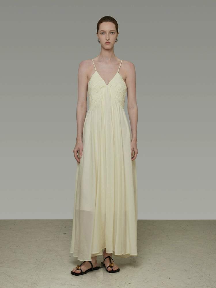 Sleeveless V-neck French halter dress for women