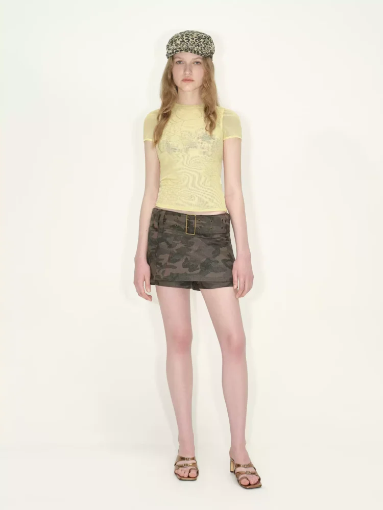 Retro camouflage culottes girl