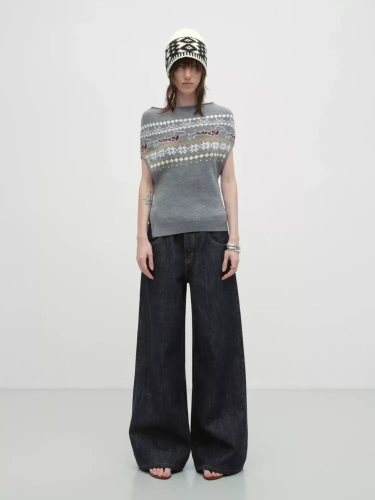 Shawl-style knitted vest, plain wool sleeveless waistcoat