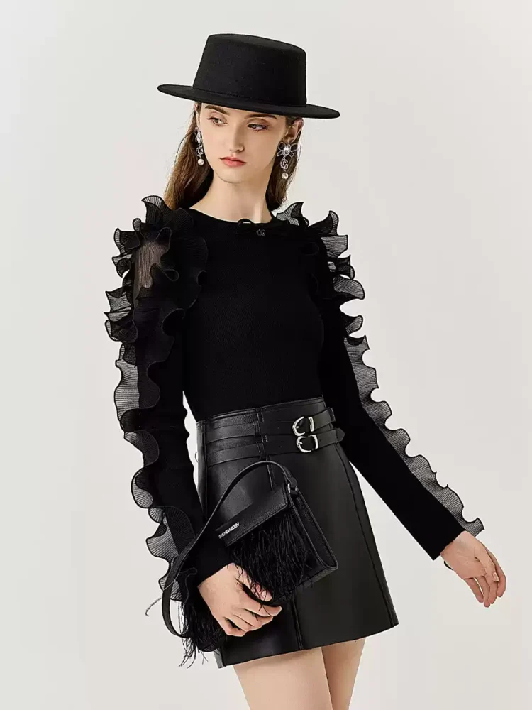 A new black slim-fit knitted top for autumn