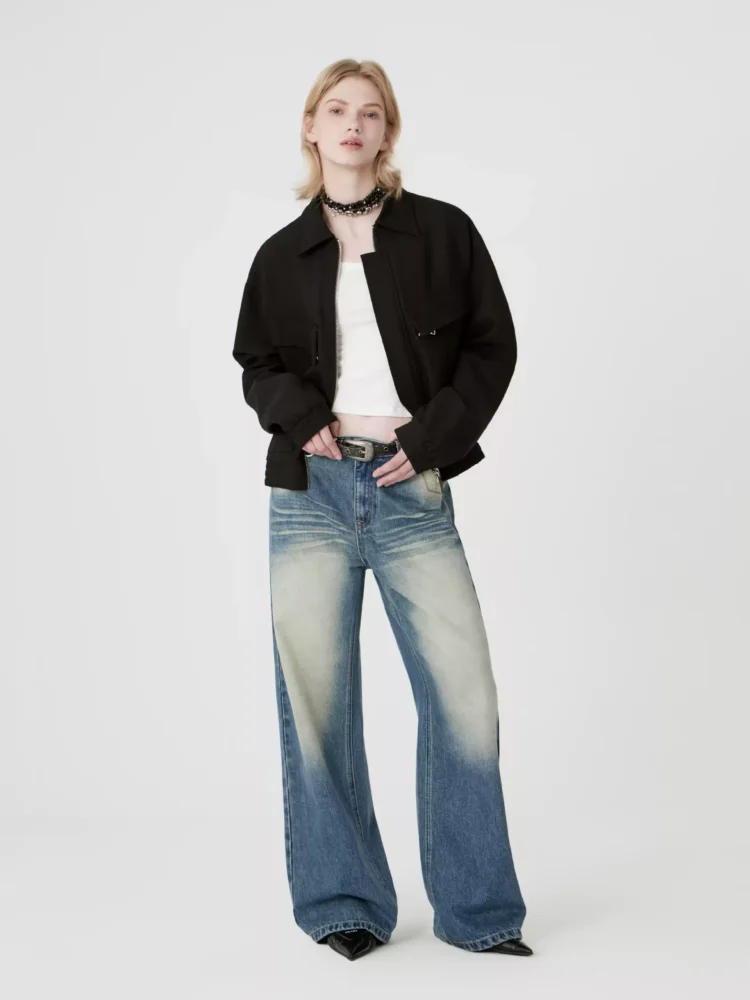 Women's jacket with double-pocket structure design