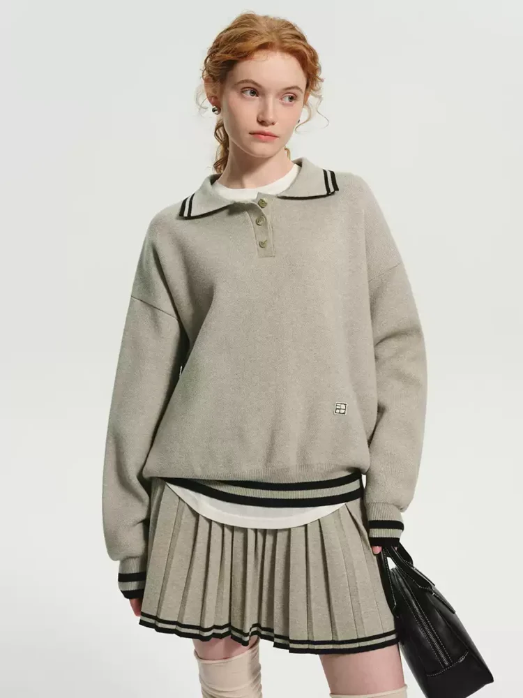 A retro color-blocking knitted suit dress for women