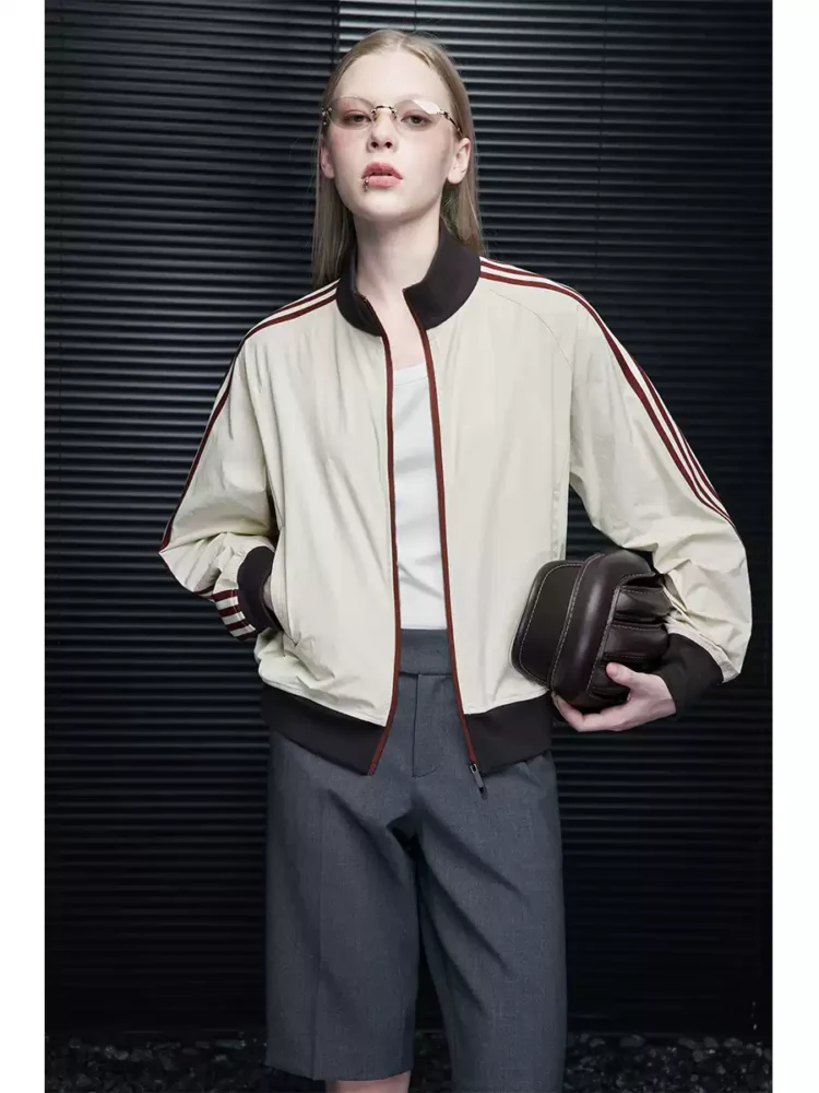 Beige contrasting sun-protective jacket for women