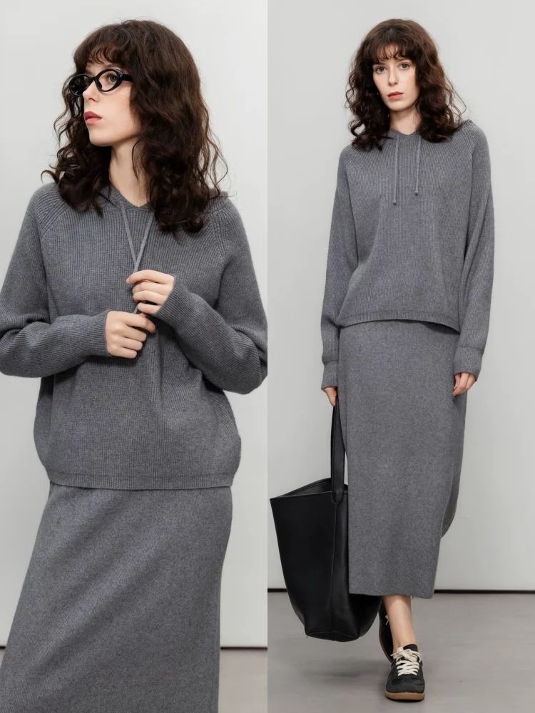 College knitted top and skirt set