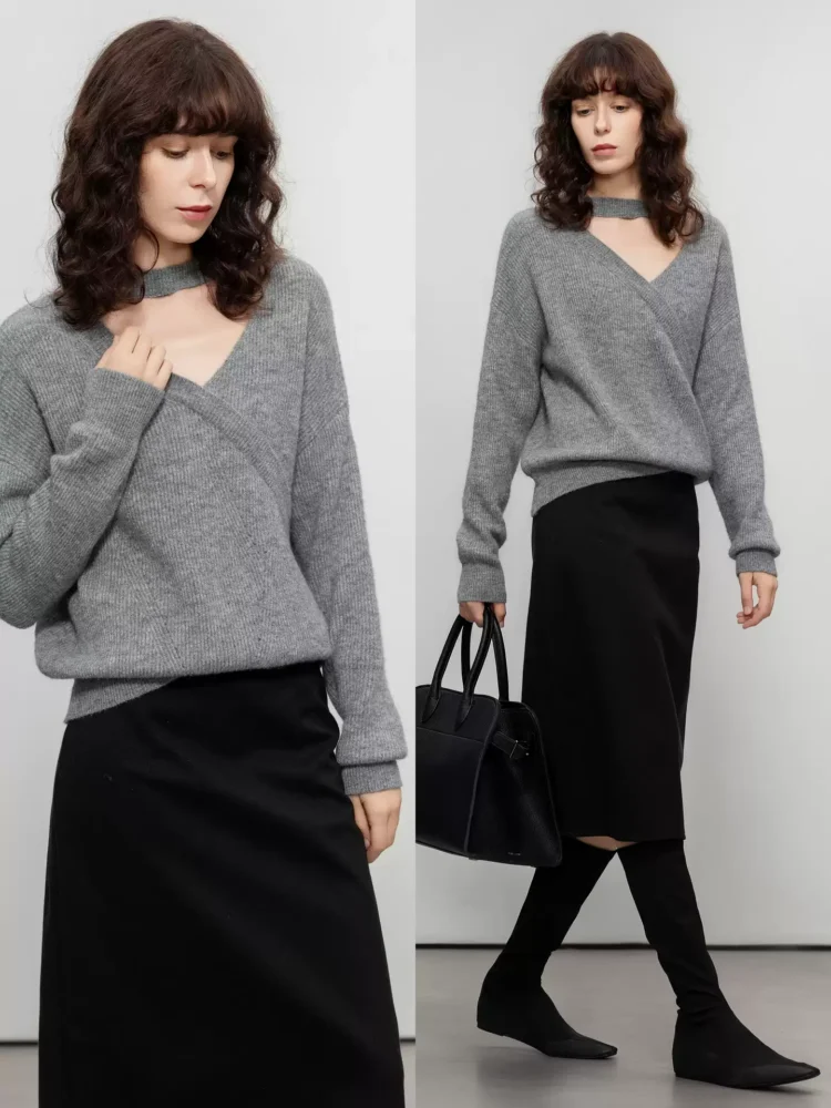 A stylish V-neck knitted woman with a hanging neck