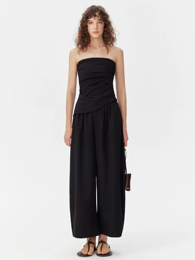 Black strapless suit