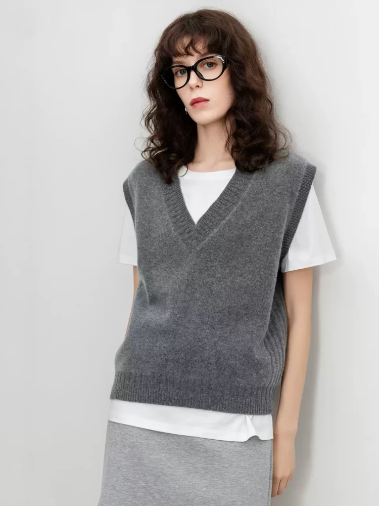 Woolen V-neck vest sweater
